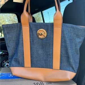 Michael Kors Tote